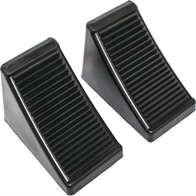 Harga yang bagus 4,4 Pounds Auto Parking Heavy Duty Solid Rubber Wheel Chocks With Eyelet on line