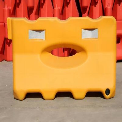 Harga yang bagus Keselamatan Penghalang Jalan Plastik PE Sementara Untuk Keselamatan Jalan Raya 1300X650X200X400mm on line