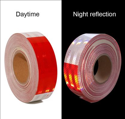 Harga yang bagus Pita peringatan reflektif merah dan putih berkualitas tinggi untuk truk, trailer, kendaraan berat & panjang on line